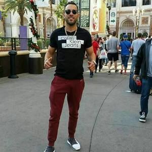 Meet your Posher, Adonis